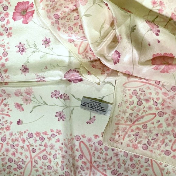 Accessory Street breast cancer pink silk 100% scarf - Picture 3 of 3